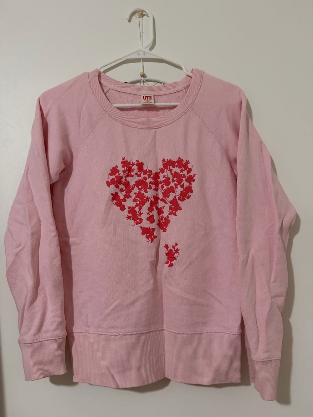 UT Uniqlo X Disney Minnie Mouse Women Sweater